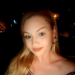 Alanah Jade, a model with striking features