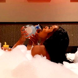 LesbihonestXXX photo