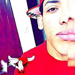 A Man in a Red Shirt and Cap, Styling with Fans of Shaguiti Mundial ♚