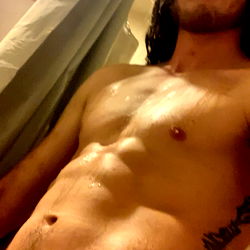 Muscular OnlyFans Model J.D. Farmer from Grand Rapids, Michigan