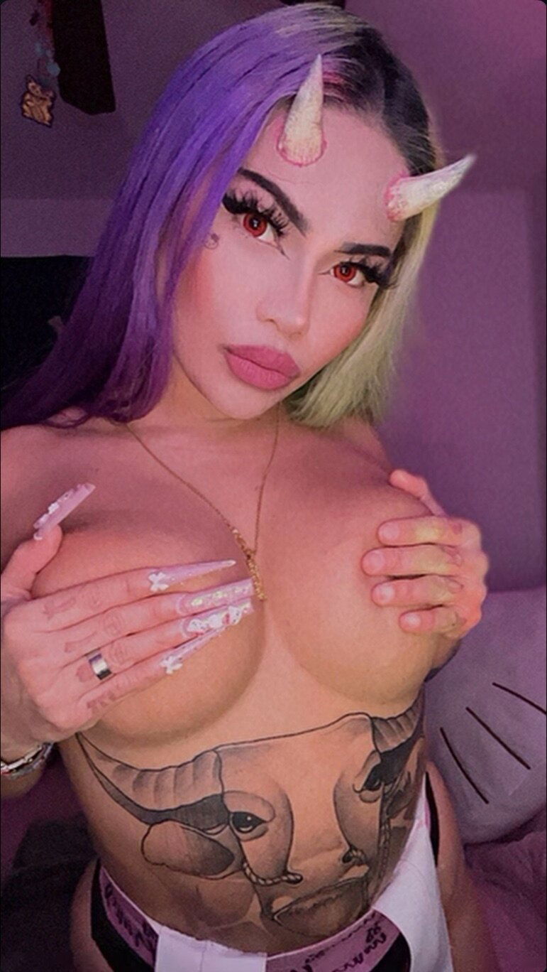 Mikaloveyoulongtime photo