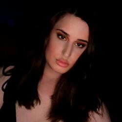 Aria Silver, an American model on OnlyFans