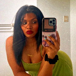 Abarna ✨, A Glamorous Model from OnlyFans