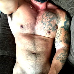 Onlyfans Model Yama Sharing Sensual Photo of His Well-Built Body