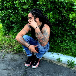 Caught in the Moment - Le'Goo RedRum