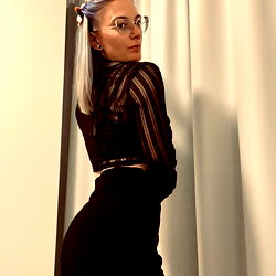 Bri in Fashionable Black and White