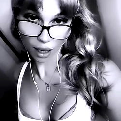 𝐋𝐢𝐧𝐳𝐳𝐢𝐞𝐞💕 photo