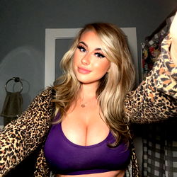 MADDIE SQU!RTS💦 photo