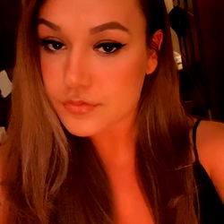 Daddy's Girl: OnlyFans Model, Long Hair, Makeup