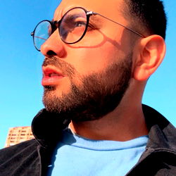 Javier Sayen in an urban setting