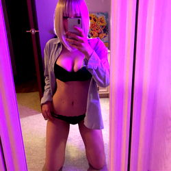 Alice Dubois' OnlyFans Exclusive Photo