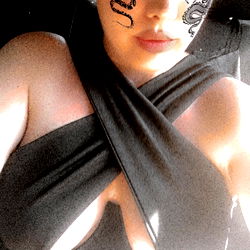 Kealy Mitchell photo