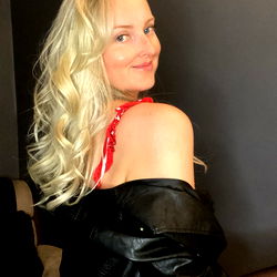 Aria Sophie, OnlyFans Model, From United Kingdom