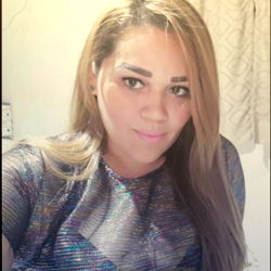 Jenner - Paris Model Moment