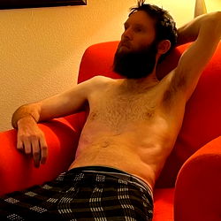 Alpha-Den on Onlyfans: A Model's Perspective