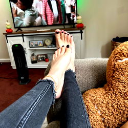 Chilling Out with OnlyFeet