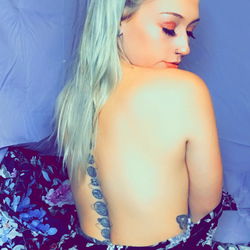 Aubreebby - OnlyFans Model
