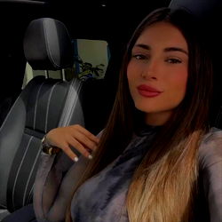 Andrea Luchia, Model Shot from Car Window