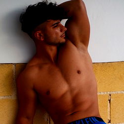 Exotic Boy 20 CM 🍆 photo