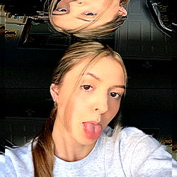 Kaleigh's Playful Snapshot