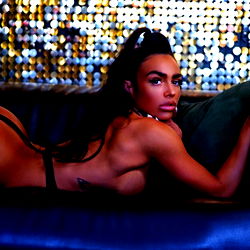 Anny Marry Hypnotic photo