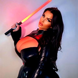 Angelica Sharpe photo