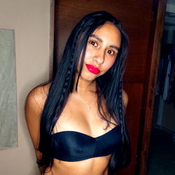 Mary 🌷, OnlyFans Model with a Stunning Physique