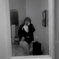 Onlyfans Model Aubrey in Mirror