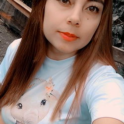 Celebrating Spring with a Vibrant Outfit!