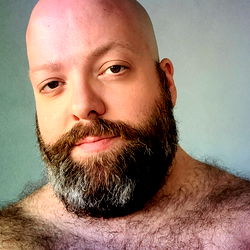 A-bear: A man with a beard