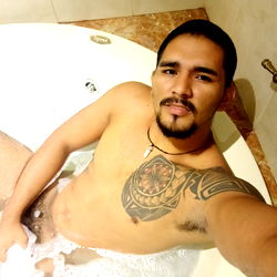 Onlyfans Model Josétodosexo in Bath