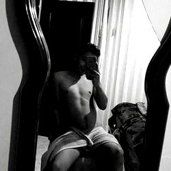 OnlyFans Model Alex Sánchez Shares an Exclusive Photo