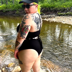OnlyFans Model Kenz Poses in Sexy Swimsuit by the River