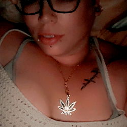 Model Lips on OnlyFans