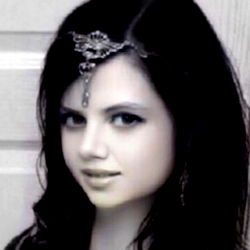 Ari Kajira: A Model's Journey