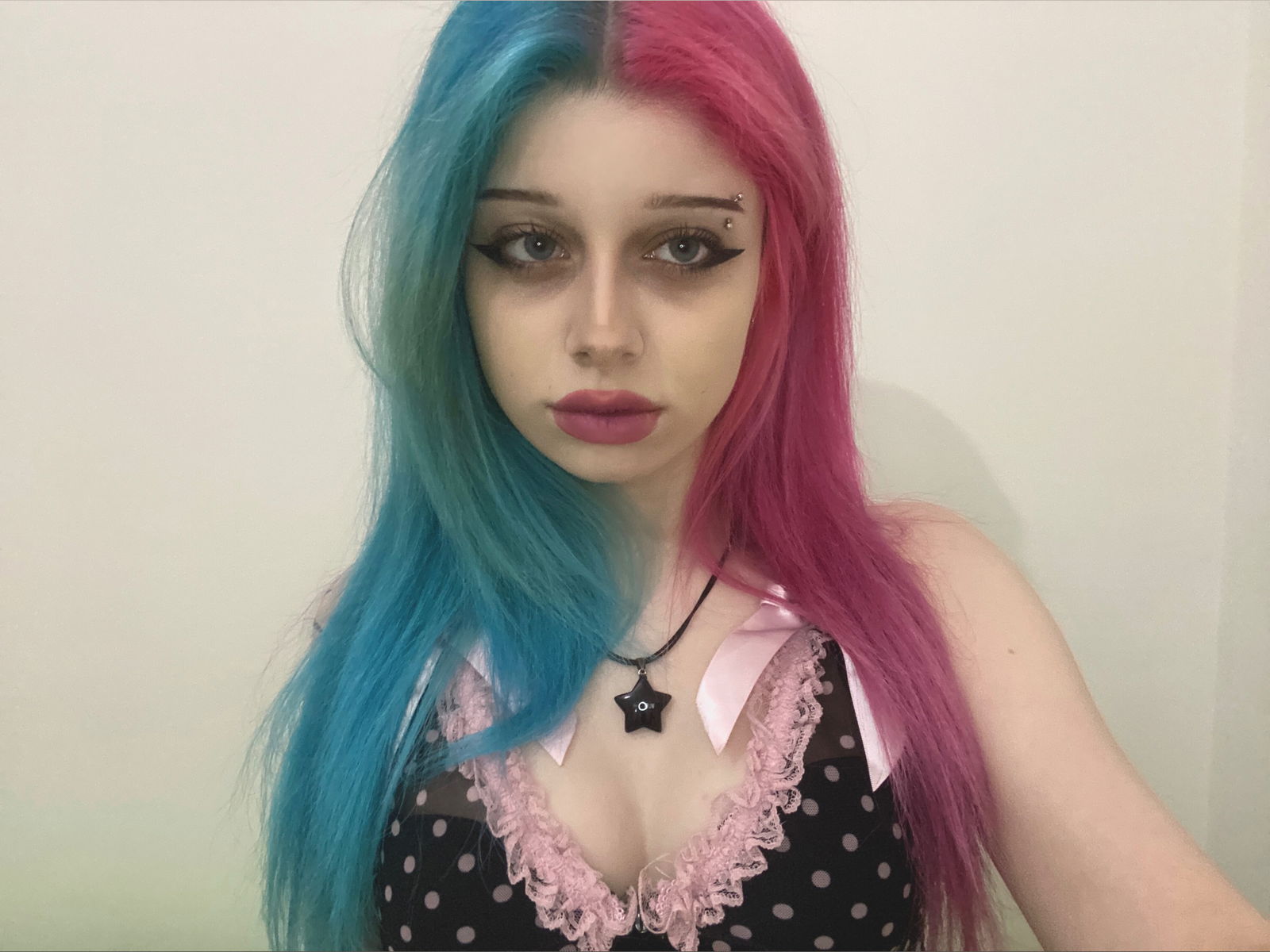 ∴✩ bloody ✩∴ photo