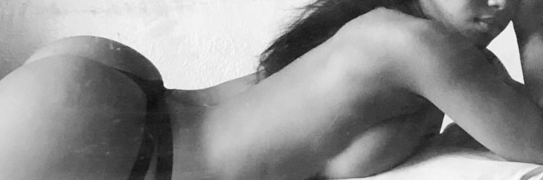 THE GIRL NEXT DOOR photo