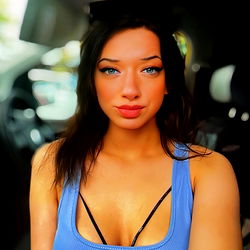 Alice Monroe - OnlyFans Model | München