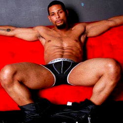 Iconicsuperman: A Body of Art