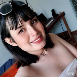 Aierufk Model Showcasing a Stylish and Confident Woman