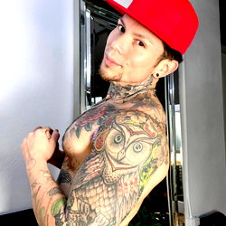 AdrianoXtian's Fitness Moment