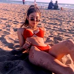 mei ... but 6 ft away photo