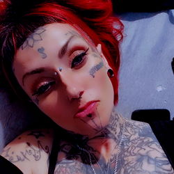 Model Alltattedup79 from Boston