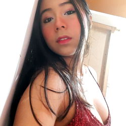 Alejandra Leon UWU, OnlyFans Model From Colombia