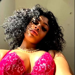 Jordyn Alexis - Model