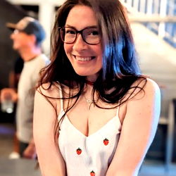 Ava Hart, Just around the corner 🌸🔥