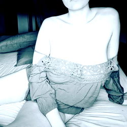 Intimate Ally Bravo Model Photo