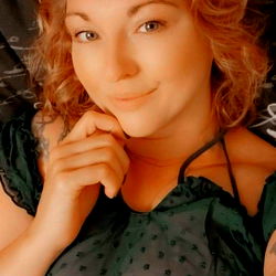 Aurora Rose | OnlyFans Model