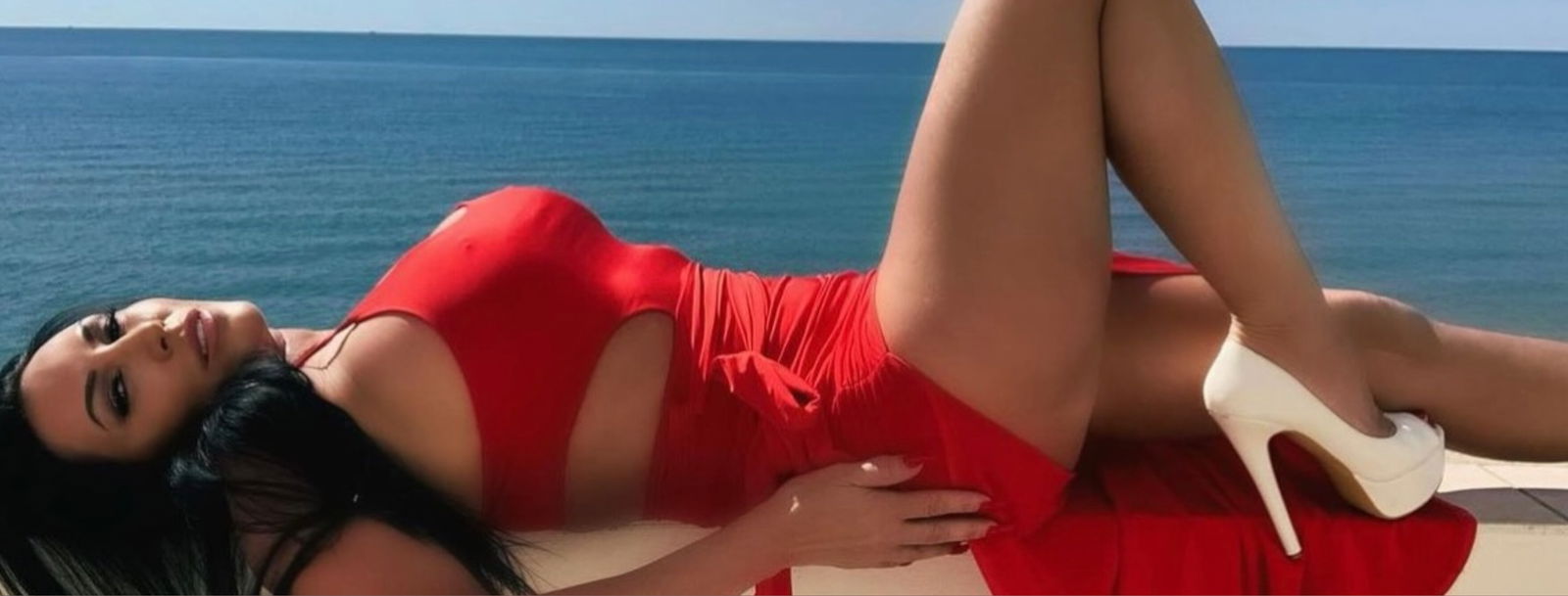 Miss🦋Katie  💋 photo