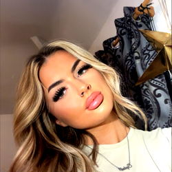 Sophia, OnlyFans Model